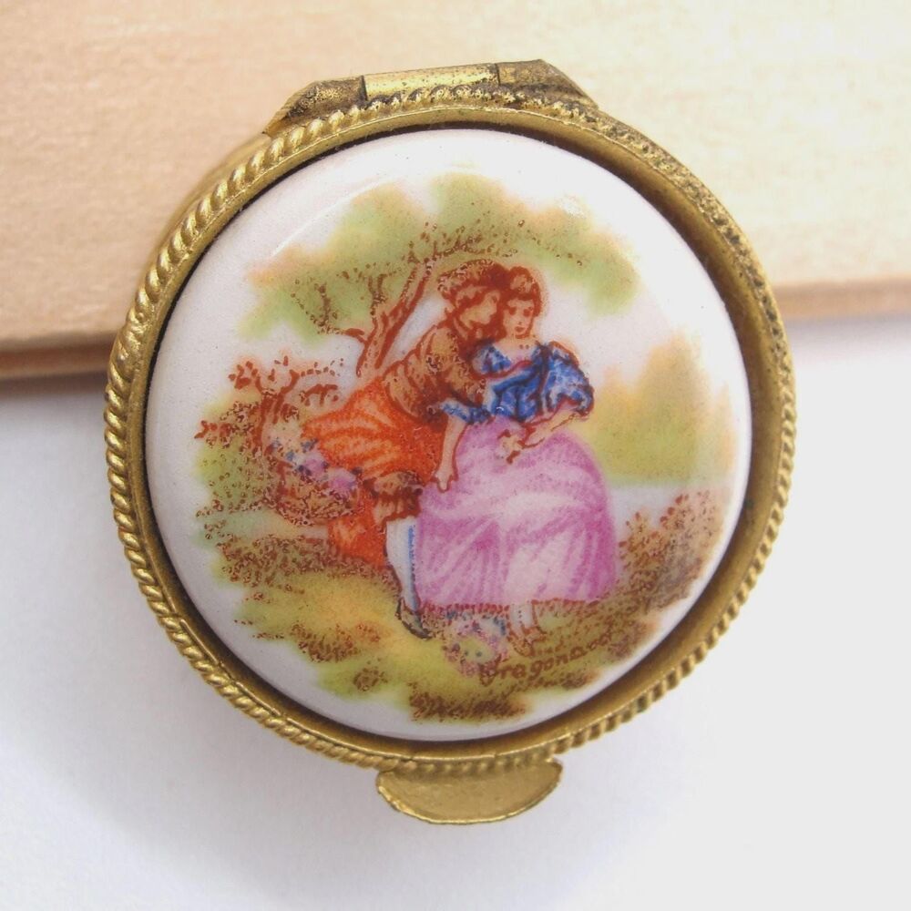 Vintage Fragonard Courting Couple Pill Box Porcelain Hand Painted Gold Tone MCM